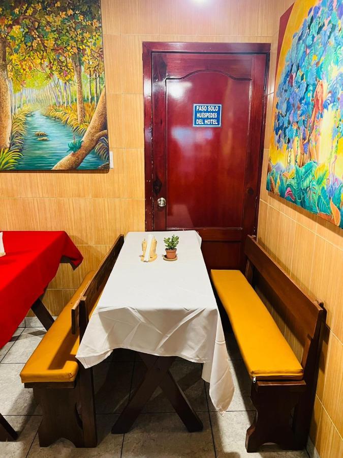 كويتو Hotel Estrellita Inn Alameda المظهر الخارجي الصورة