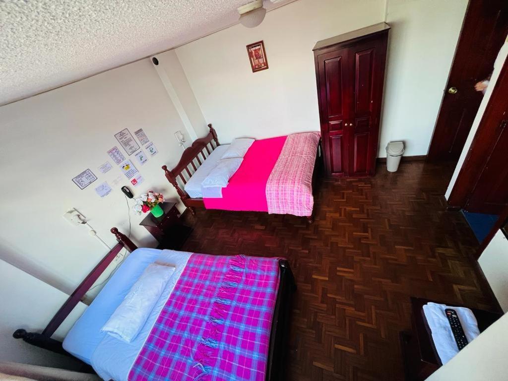 كويتو Hotel Estrellita Inn Alameda المظهر الخارجي الصورة