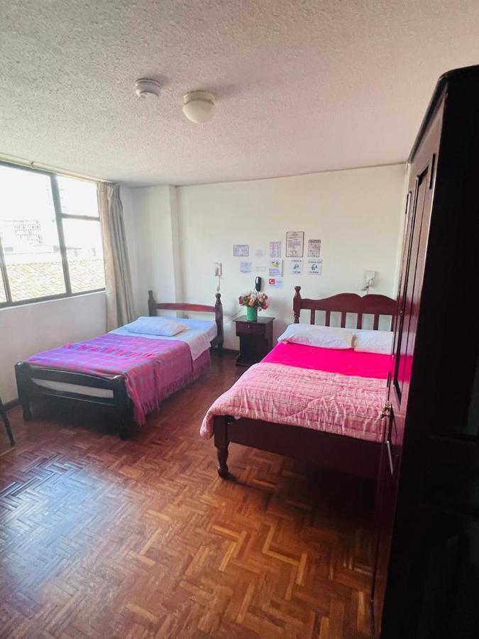 كويتو Hotel Estrellita Inn Alameda المظهر الخارجي الصورة