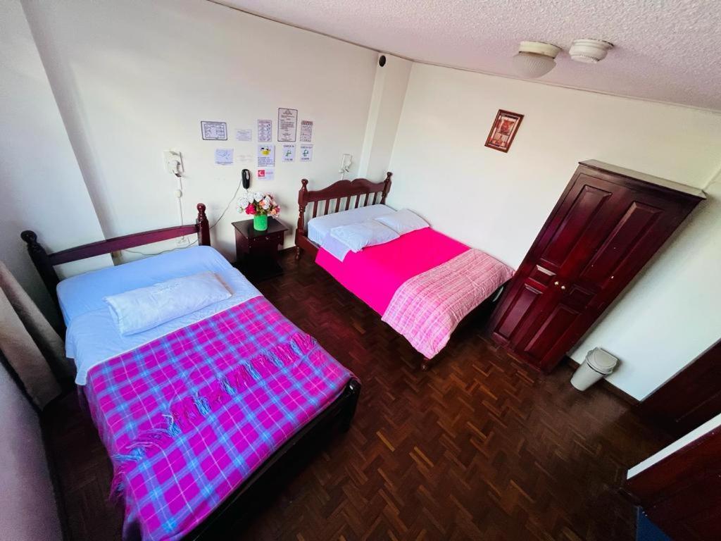 كويتو Hotel Estrellita Inn Alameda المظهر الخارجي الصورة