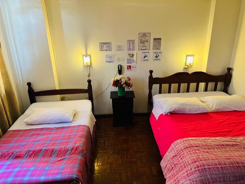 كويتو Hotel Estrellita Inn Alameda المظهر الخارجي الصورة